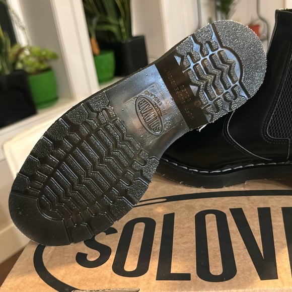 Solovair shiny black boot - size US 4.5 men /5.5 women - Picture 8 of 9